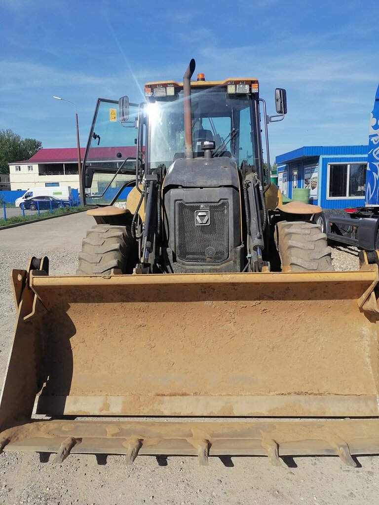 XCMG XC8 Экскаватор-погрузчик XC8-S3570 — Б/У, 2023 г.