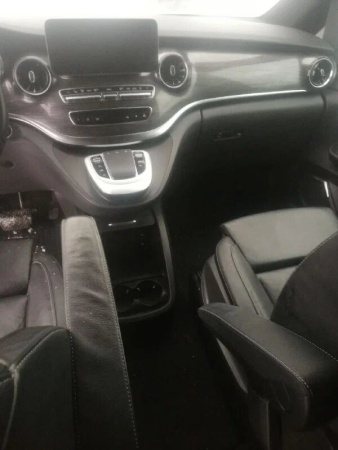 Mercedes-Benz V-CLASS 300 d EL 4MATIC — Б/У, 2022 г.
