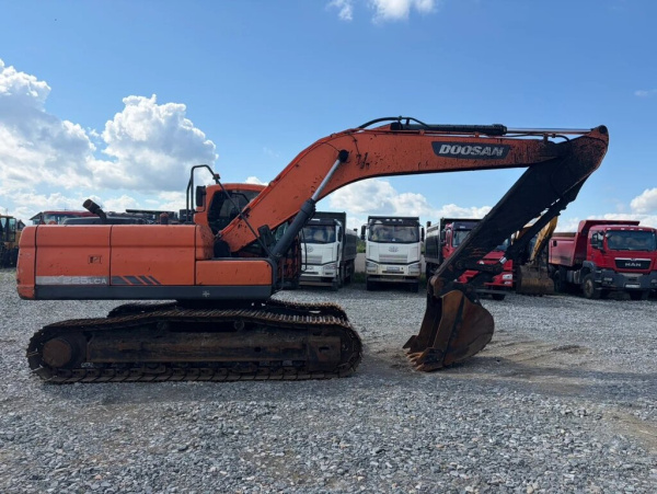 Doosan DX 225 Экскаватор DX 225 LCA — Б/У, 2019 г.