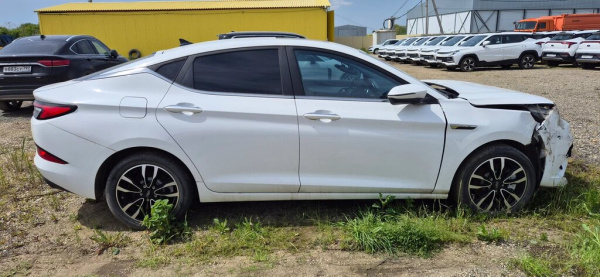 JAC J7 Luxury 1.5T CVT — Б/У, 2023 г.