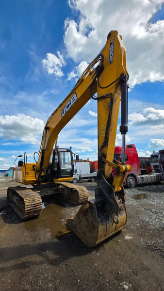 JCB JS 205 Экскаватор JS 205 LC — Б/У, 2021 г.