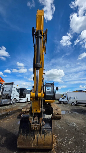 JCB JS 205 Экскаватор JS 205 LC — Б/У, 2021 г.