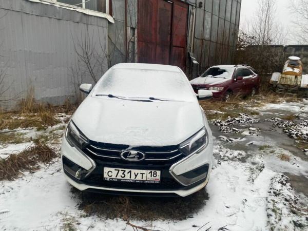 LADA VESTA Седан Techno 1.6 106hp 5MT — Б/У, 2023 г.