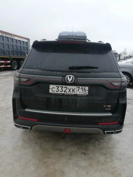 Changan CS95 DLX 2.0T 8AT — Б/У, 2023 г.