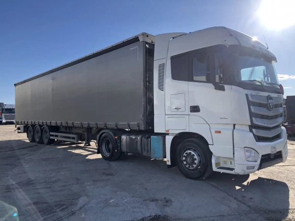 Foton AUMAN 4x2 Седельный тягач BJ4189SLFKA — Б/У, 2023 г.