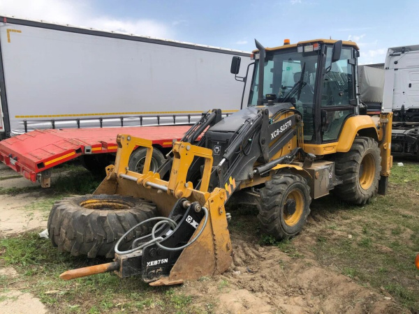 XCMG XC8 Экскаватор-погрузчик XC8-S2570 — Б/У, 2024 г.