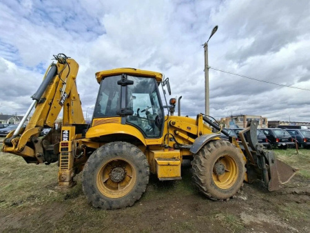 Bull 4SX Экскаватор-погрузчик 4SX-PLUS — Б/У, 2023 г.